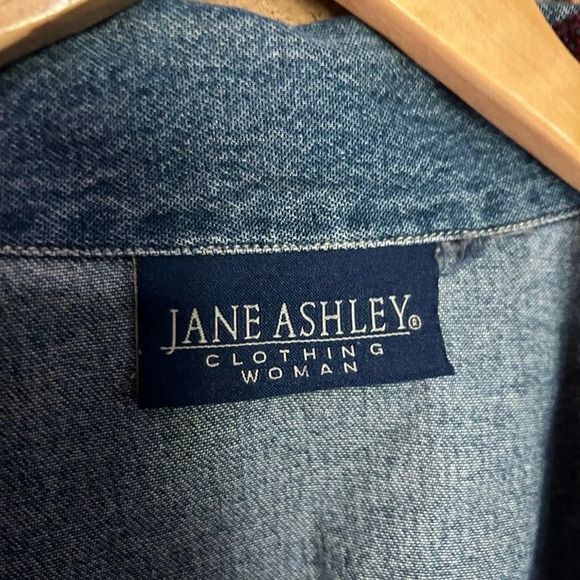 Jane Ashley Floral Embroidered Denim Jean Jacket Button Down Shirt Women’s - Picture 3 of 4
